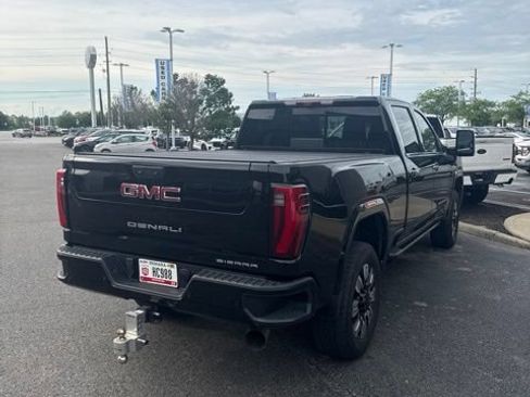 Used 2024 GMC Sierra 2500 Denali w/ Denali Reserve Package AWD/4WD image 5
