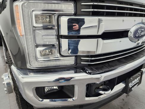 Used 2017 Ford F350 Lariat w/ Lariat Ultimate Package image 25