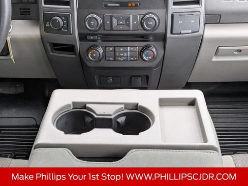 Used 2018 Ford F250 XL w/ Power Equipment Group AWD/4WD image 18