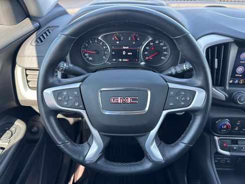 Used 2024 GMC Terrain SLT w/ Tech Package AWD/4WD image 9