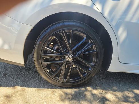 Used 2025 Toyota Camry SE FWD image 38