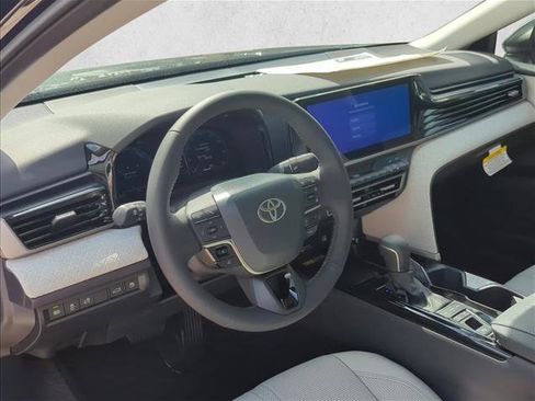 Used 2026 Toyota Camry XLE FWD image 11