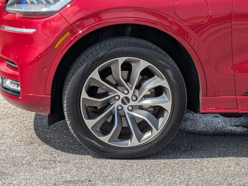 Used 2021 Lincoln Aviator Grand Touring w/ Elements Package Plus AWD/4WD image 10