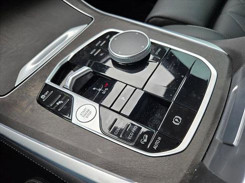 Used 2024 BMW X5 xDrive40i w/ Parking Assistance Package image 15