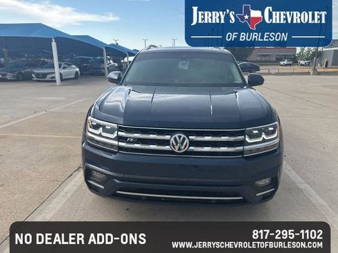Used 2019 Volkswagen Atlas SEL R-Line FWD image 2
