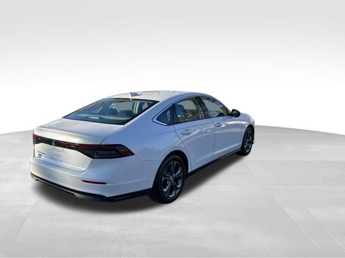 Used 2023 Honda Accord EX image 5