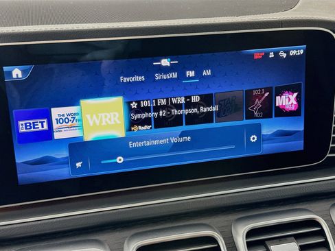 Certified 2025 Mercedes-Benz GLS 450 4MATIC image 16
