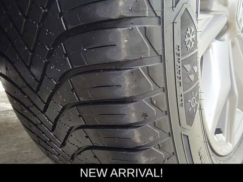 Used 2024 Honda CR-V EX-L image 11