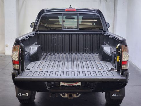 Used 2014 Toyota Tacoma 4x4 Access Cab V6 image 6