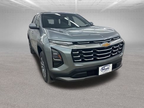 New 2026 Chevrolet Equinox LT w/ Convenience Package II image 2