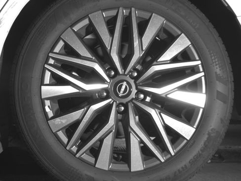 Used 2025 Nissan Altima 2.5 SV FWD image 14