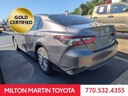 Used 2023 Toyota Camry LE FWD image 4