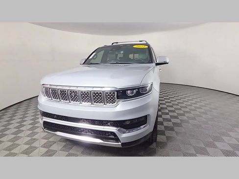 Used 2022 Jeep Grand Wagoneer Series III AWD/4WD image 51