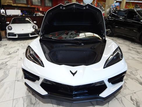 Used 2024 Chevrolet Corvette Stingray Premium Conv w/ Z51 Performance Package image 14