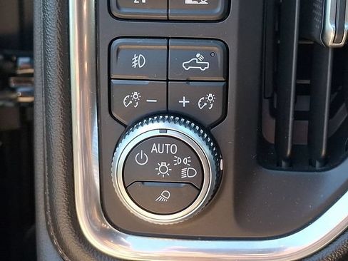 Used 2019 GMC Sierra 1500 SLT w/ SLT Premium Package AWD/4WD image 25