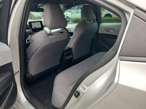 Used 2024 Toyota Corolla SE FWD image 9