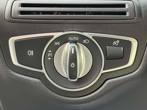 Certified 2022 Mercedes-Benz GLC 300 4MATIC image 17