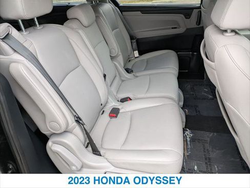 Certified 2023 Honda Odyssey Touring image 24