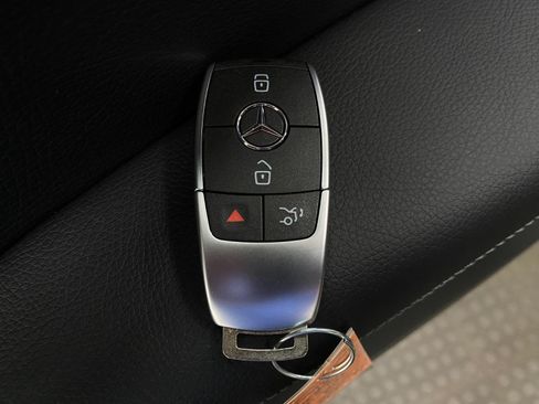 New 2026 Mercedes-Benz GLS 450 4MATIC image 36