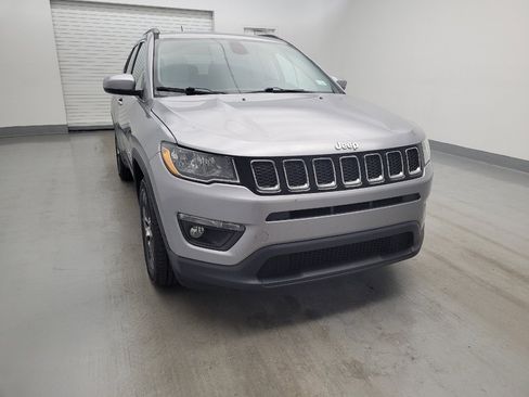 Used 2019 Jeep Compass Latitude w/ Popular Equipment Group FWD image 14