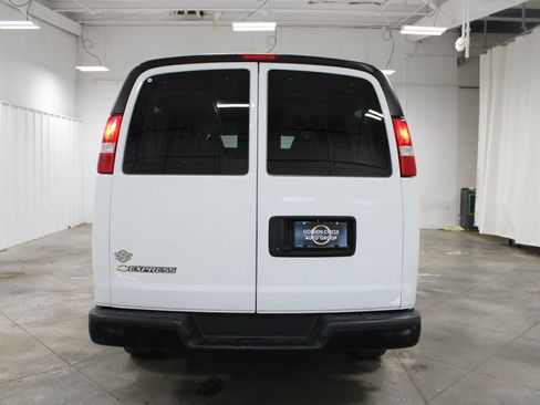 Used 2023 Chevrolet Express 3500 LS image 8