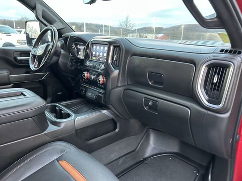 Used 2022 GMC Sierra 3500 AT4 w/ AT4 Preferred Package image 17