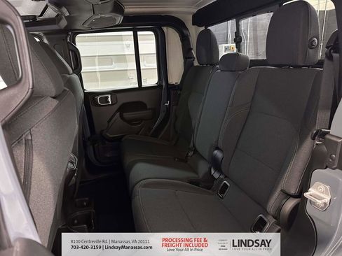 New 2026 Jeep Gladiator Sport image 19