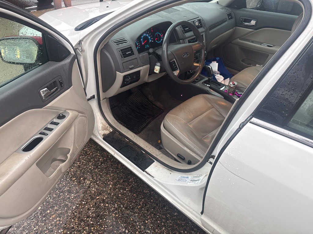 Used 2012 Ford Fusion SEL FWD image 11