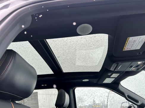 Used 2024 Ford F350 Platinum image 8