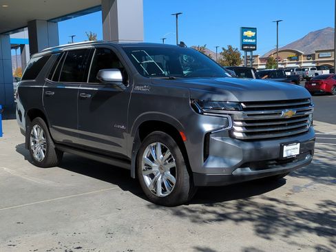 Used 2021 Chevrolet Tahoe High Country w/ Premium Package image 8