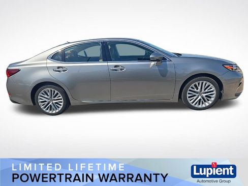 Used 2016 Lexus ES 350 w/ Ultra Luxury Package image 2