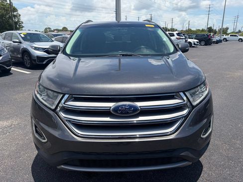 Used 2018 Ford Edge SEL w/ Equipment Group 201A FWD image 2