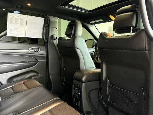 Used 2021 Jeep Grand Cherokee Laredo X AWD/4WD image 26
