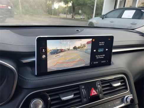 Used 2022 Genesis G70 2.0T image 21