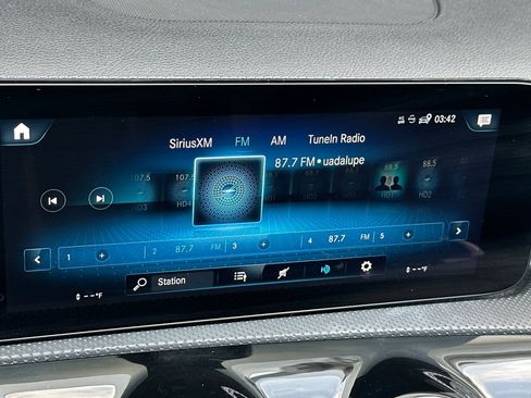 Used 2023 Mercedes-Benz CLA 250 image 16