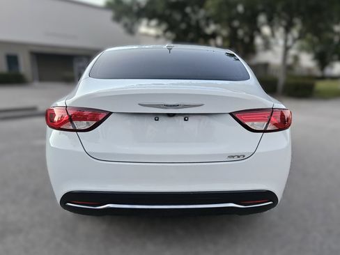 Used 2016 Chrysler 200 Limited image 6