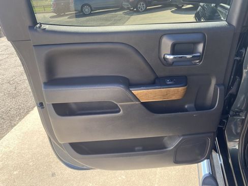 Used 2018 Chevrolet Silverado 1500 LTZ w/ Texas Edition image 14