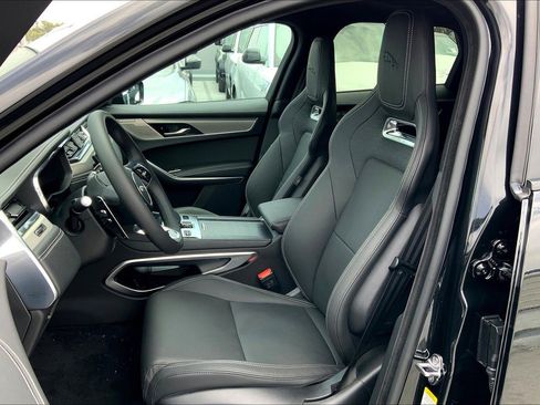 New 2026 Jaguar F-PACE R-Dynamic S image 5