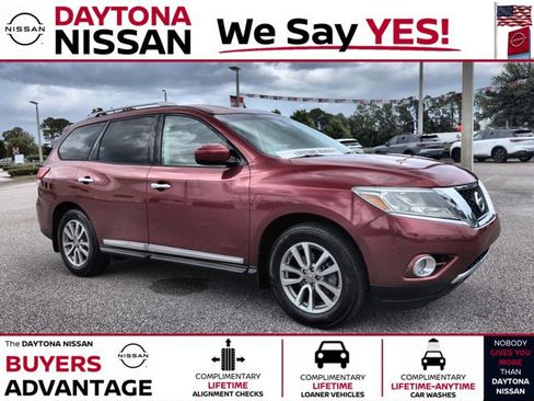 Used 2016 Nissan Pathfinder SL FWD image 1