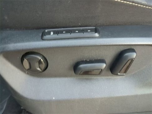 Certified 2022 Volkswagen Atlas SEL image 22