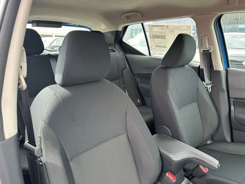 Used 2025 Nissan Kicks Play S FWD image 28