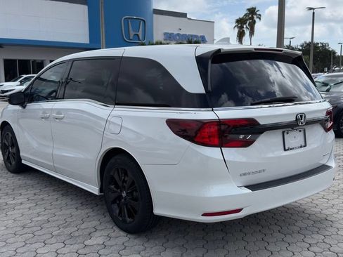Used 2023 Honda Odyssey Sport image 12