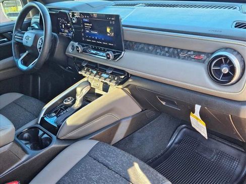 Used 2024 Chevrolet Colorado ZR2 w/ Safety Package image 22