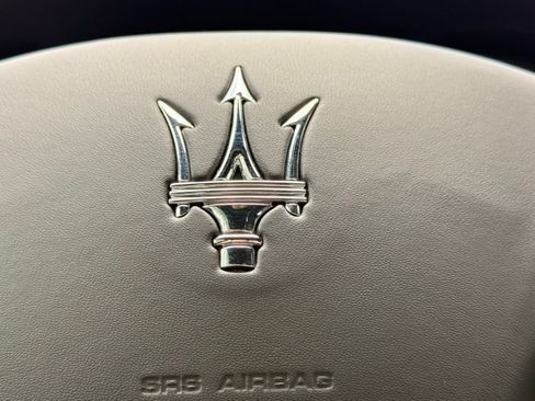 Used 2023 Maserati Ghibli Modena Q4 AWD/4WD image 18