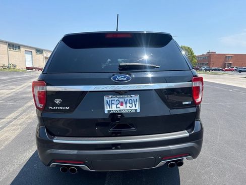 Used 2019 Ford Explorer Platinum AWD/4WD image 6