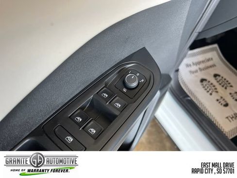 Used 2025 Volkswagen Taos S AWD/4WD image 12
