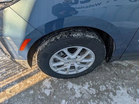 Used 2024 Chevrolet Equinox LT image 7