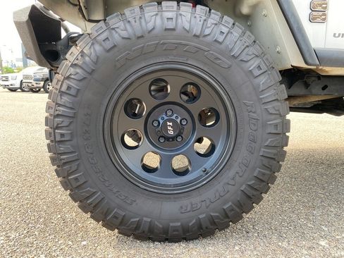 Used 2005 Jeep Wrangler Unlimited AWD/4WD image 43