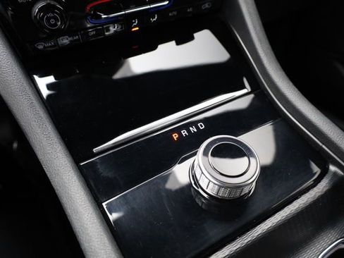 Certified 2024 Jeep Grand Cherokee L Laredo image 21