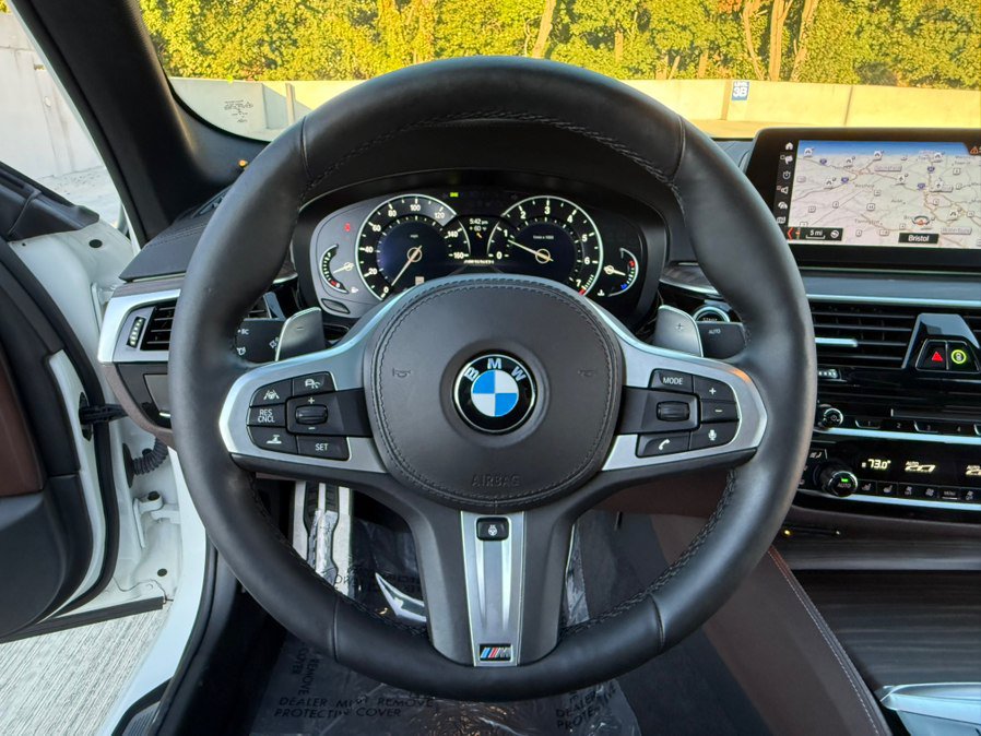 Used 2018 BMW M550i xDrive AWD/4WD image 35